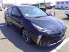 Toyota Prius S Touring Sel. Black 2019