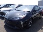 Toyota Prius S Touring Sel. Black 2020
