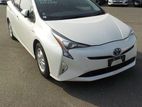 Toyota Prius S Touring Selection 2018