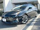 Toyota Prius S Touring Selection 2018