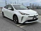 Toyota Prius S Touring Selection 2019