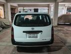 Toyota Probox . 2002