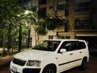 Toyota Probox . 2004