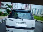 Toyota Raum . 2000