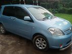 Toyota Raum 2010