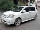 Toyota Raum Car 2004