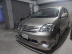 Toyota Raum G 2005