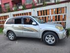 Toyota RAV4 . 2004