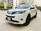 Toyota RAV4 XLE (Sunroof) 2015