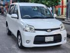Toyota Sienta 7 seat 2011
