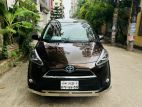 Toyota Sienta 7 seat / G 2016