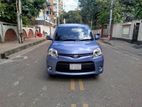 Toyota Sienta 7 Seat Super Fresh 2013