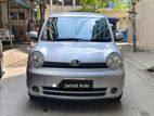 Toyota Sienta 7 sit 2004