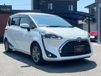 Toyota Sienta G Cuero Hybrid 2019