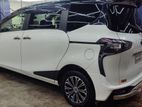 Toyota Sienta G Hybrid 2016