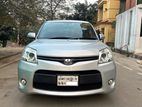 Toyota Sienta G Ltd 7 Seat 2011