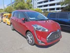 Toyota Sienta Hybrid Read 2020