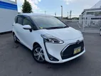 Toyota Sienta Non hybrid G Cuero 2020