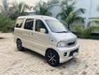 Toyota Sparky (CNG)All Auto 2000