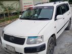 Toyota Succeed . 2004