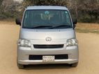 Toyota TownAce 7set 2008