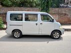 Toyota TownAce Noah 2009