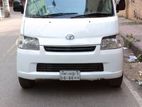 Toyota TownAce Noah 2010