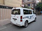 Toyota TownAce Noha 2010