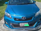 Toyota Vitz . 2011