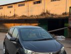 Toyota Vitz 2011