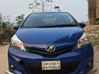 Toyota Vitz . 2012