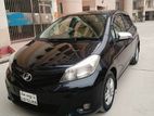 Toyota Vitz RS BLACK OCTEN DRIVE 2011