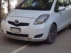 Toyota Vitz . 2010