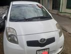 Toyota Vitz white 2008