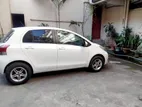 Toyota Vitz white 2009
