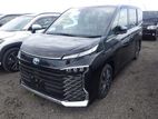 Toyota Voxy 1800 CC 2025