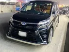 Toyota Voxy 2020