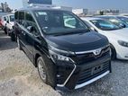 Toyota Voxy 2020