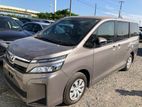 Toyota Voxy এক্স নন হাইব্রিড 2020