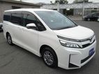 Toyota Voxy Hybrid 2019