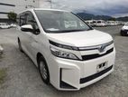 Toyota Voxy HYBRID 2019