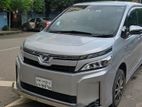 Toyota Voxy Hybrid 2019