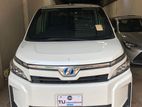 Toyota Voxy hybrid 2019