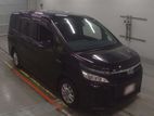 Toyota Voxy hybrid 2020