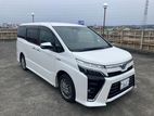 Toyota Voxy hybrid 2020