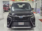 Toyota Voxy Hybrid 2020