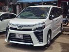 Toyota Voxy Hybrid 2021