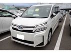 Toyota Voxy Hybrid X 2019