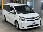 Toyota Voxy Hybrid X 2020