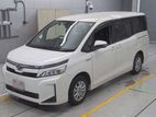 Toyota Voxy Hybrid X 2020